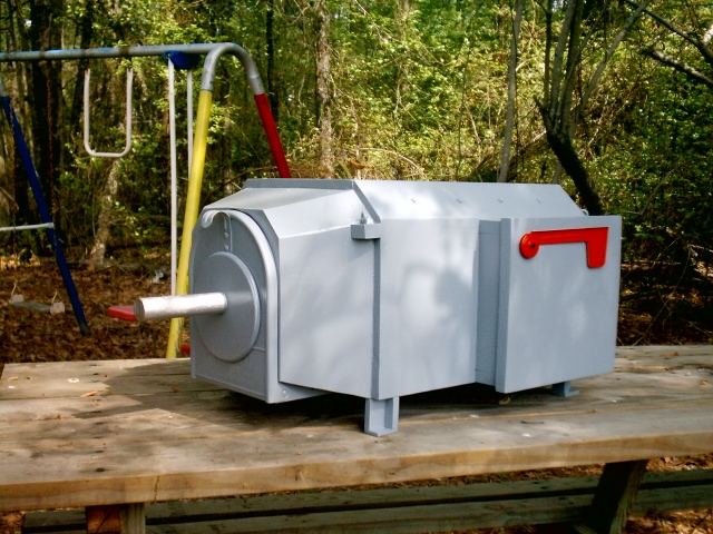 Motor_mailbox_1_fr_view.JPG