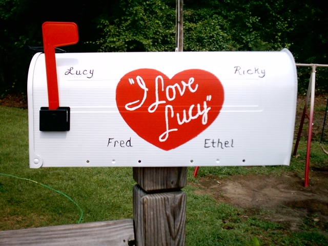 I Love Lucy, I love lucy mailbox