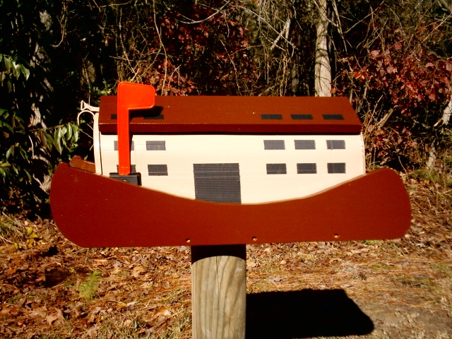 Christian mailbox, Noah's Ark mailbox