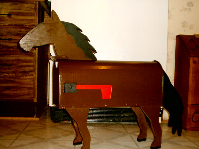 horse mailbox